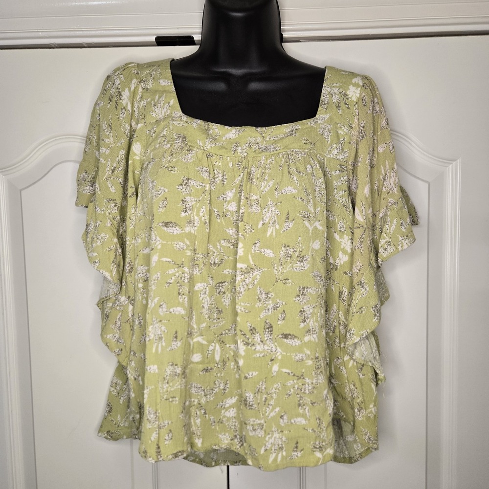 Lush Shirt Top Blouse‎ Square Neck Womens Medium Light Green Flowy Feminine